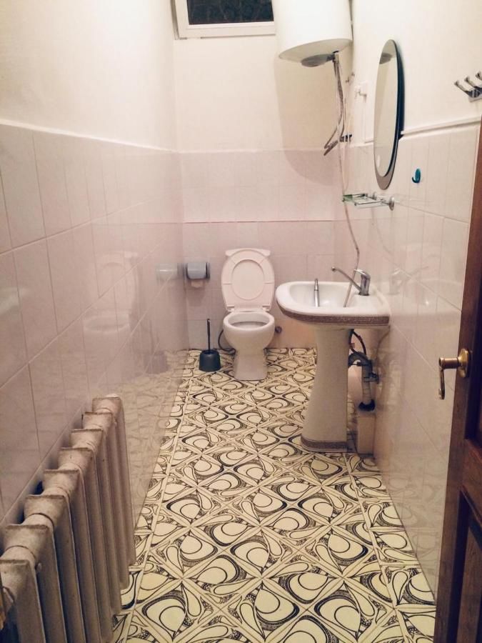 Проживание в семье Каштак Сухум